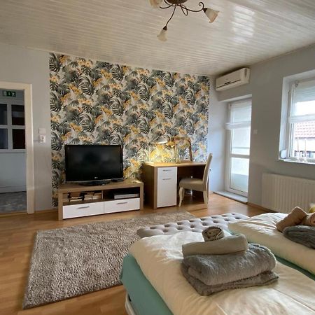 Sweet Home Apartman Balatonfured Exterior photo