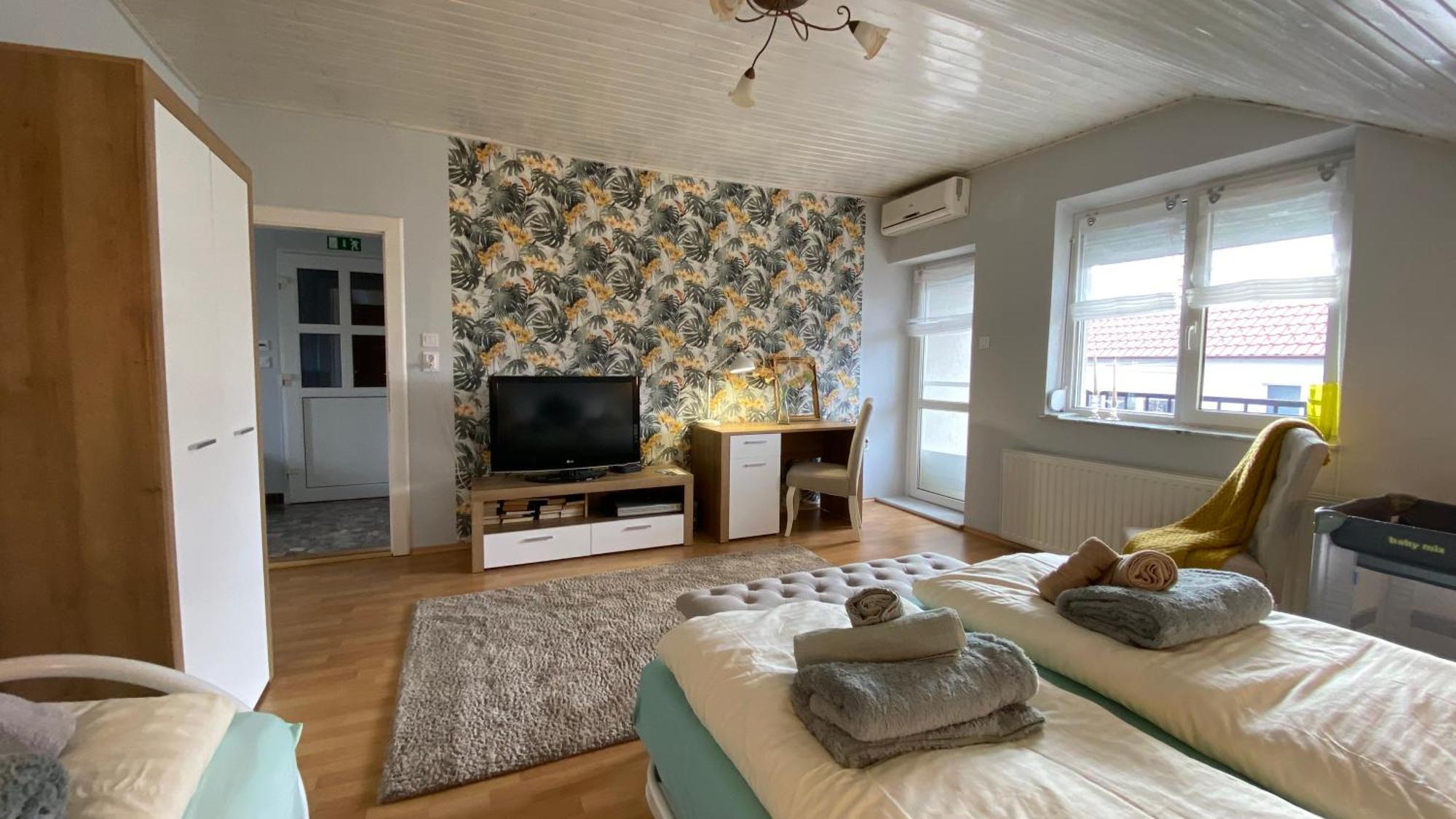 Sweet Home Apartman Balatonfured Exterior photo