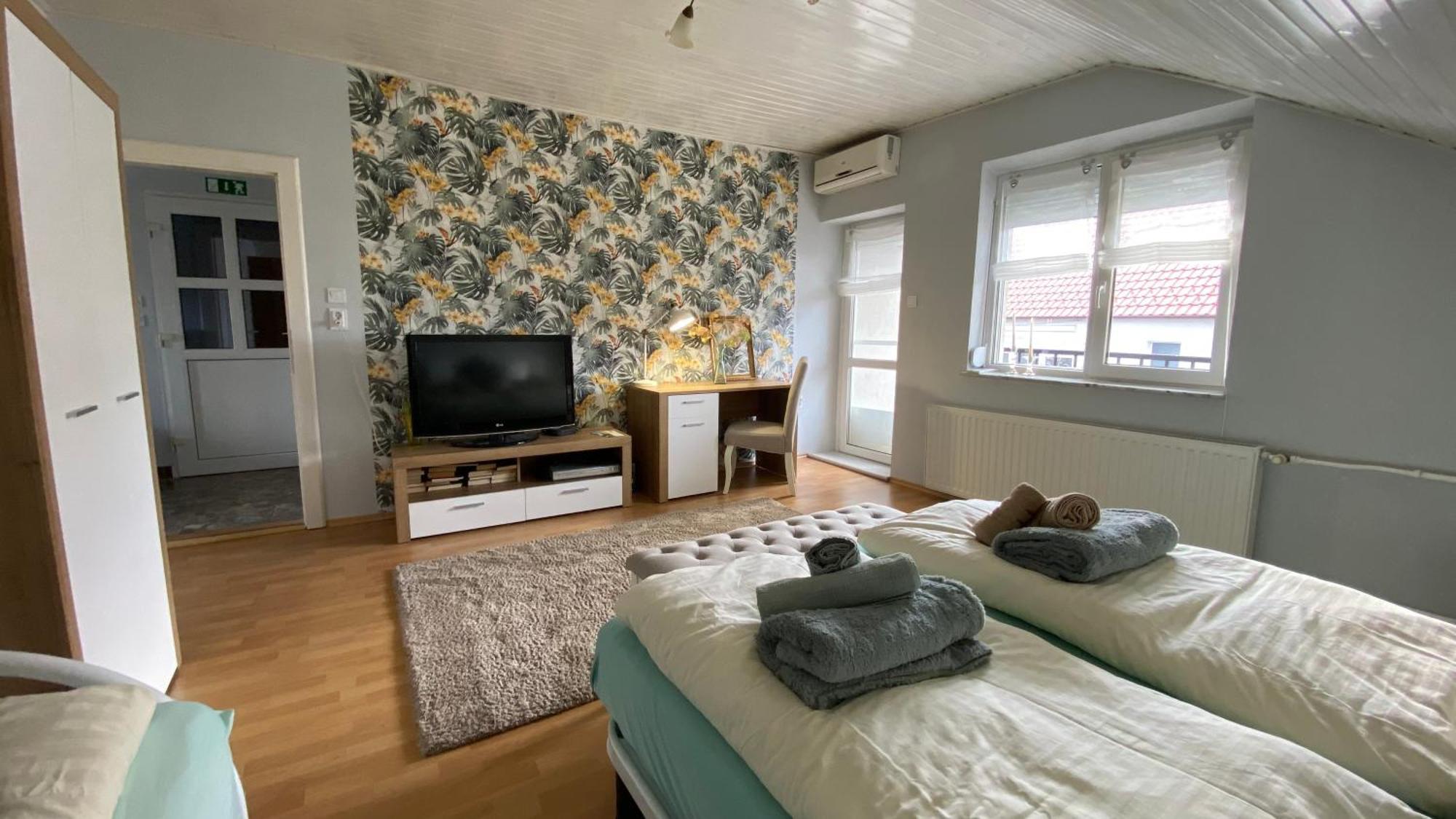 Sweet Home Apartman Balatonfured Exterior photo