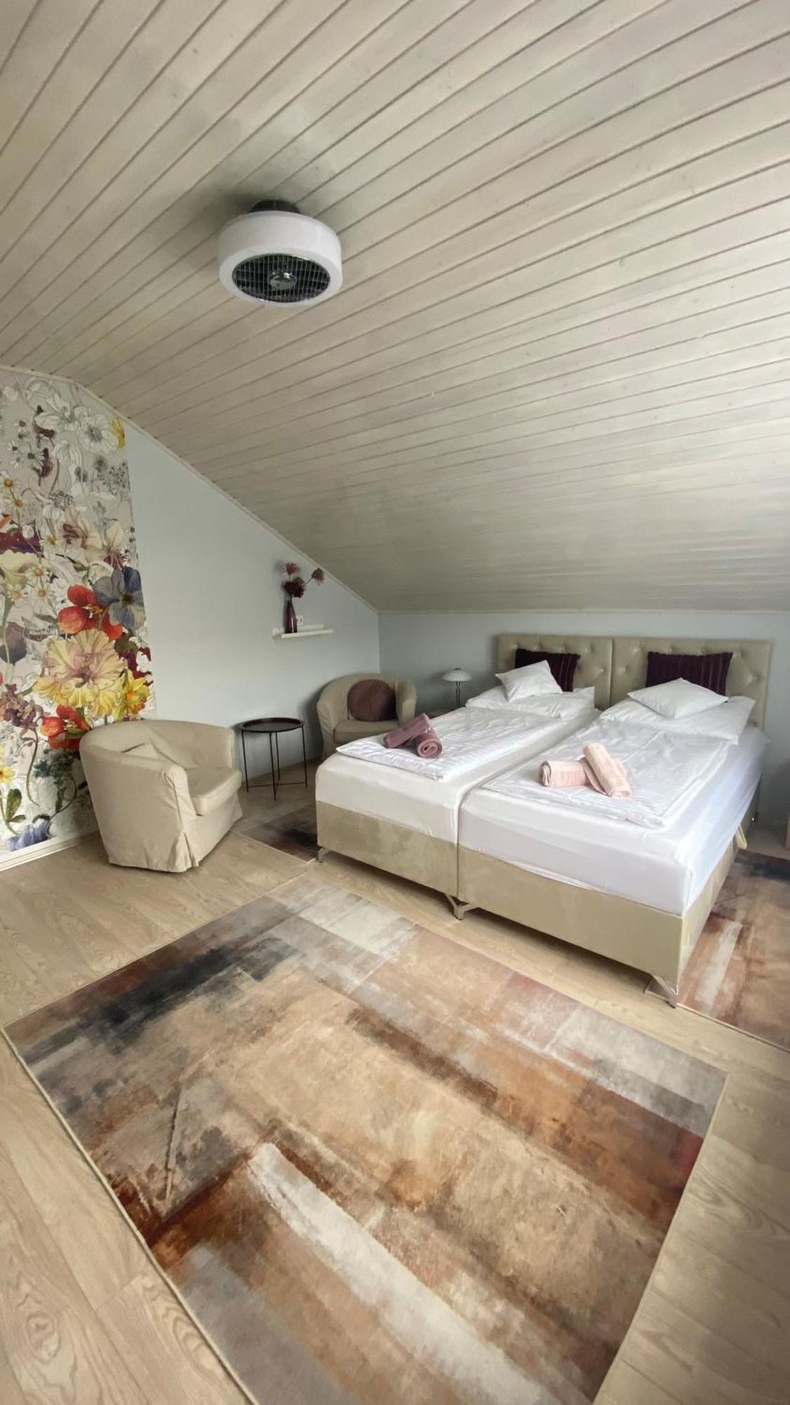 Sweet Home Apartman Balatonfured Exterior photo